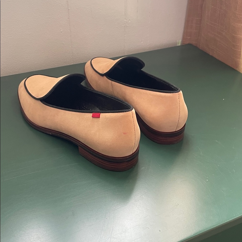 Marc Joseph New York Beige Loafers with Black Trim - Picture 3 of 4
